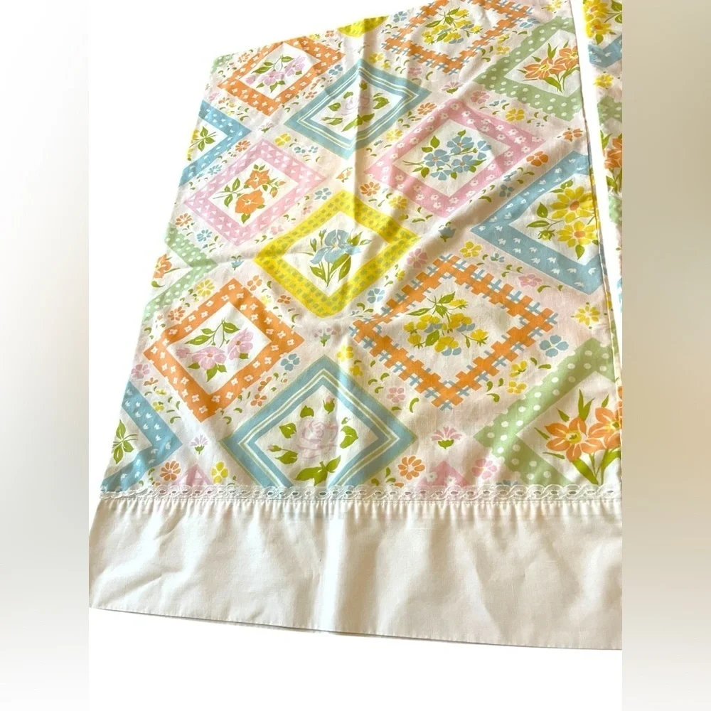 Vintage JcPenney Retro Patchwork Standard Size Shams Set Of 2